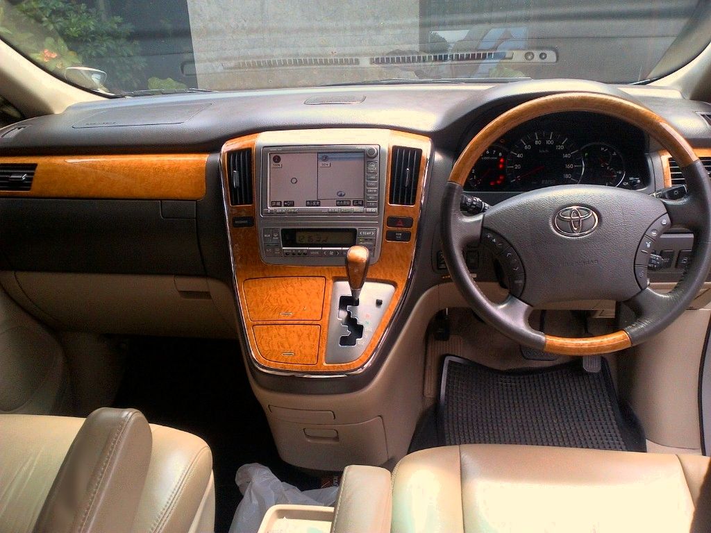 FOR SALE TOYOTA ALPHARD 30 MZG 2007 ORIGINALE PRISTINE CONDITION