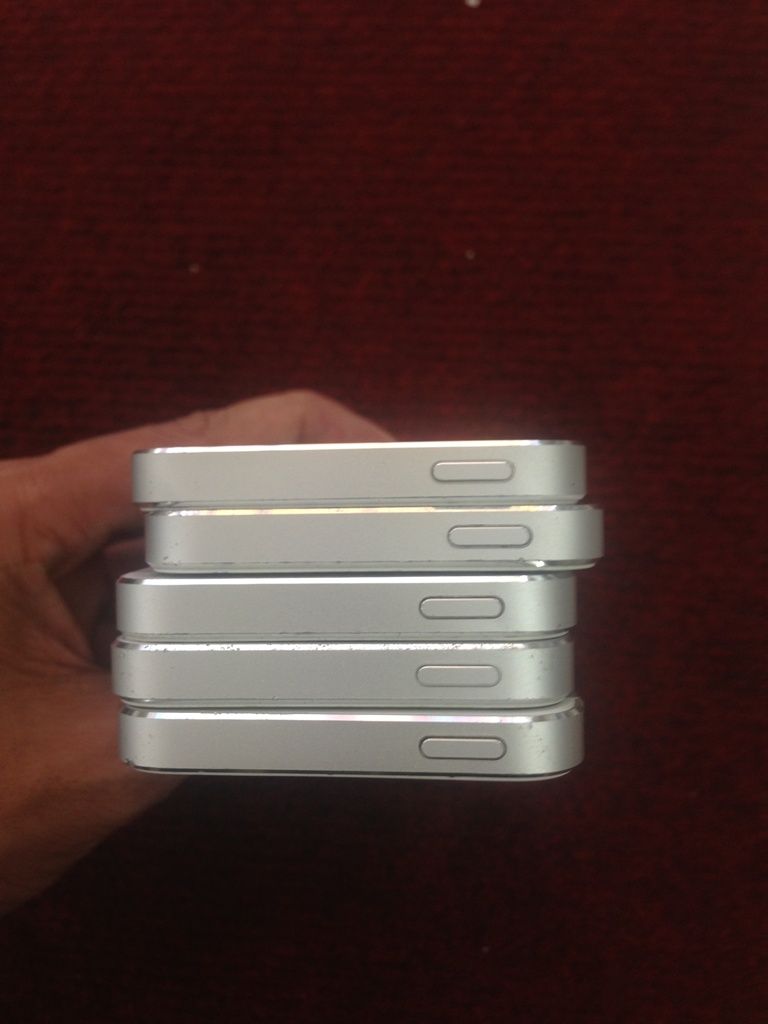 Mới về Iphone 5 trắng quốc tế 32Gb giá tốt cho mọi người nè........ - 1