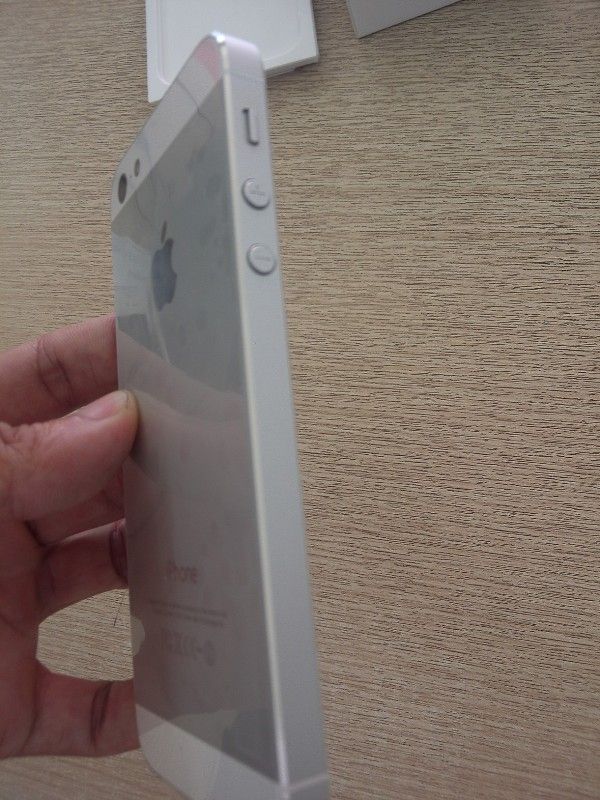 iPhone 5 white 32gb, World, like new, full options, giá tốt. - 2